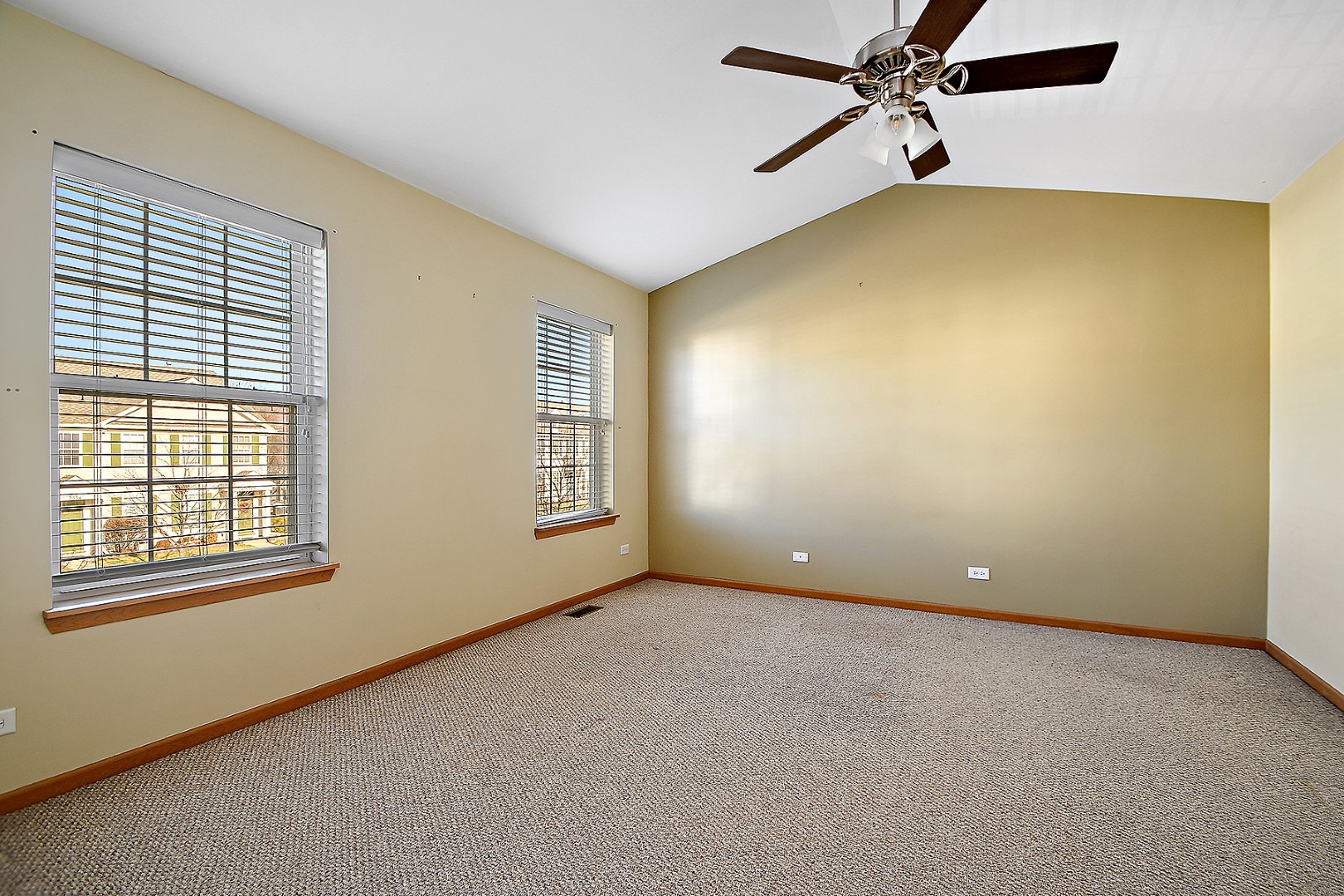 2529 Capitol Avenue Aurora, IL 60503 - Photo 12 of 25 an empty room with windows