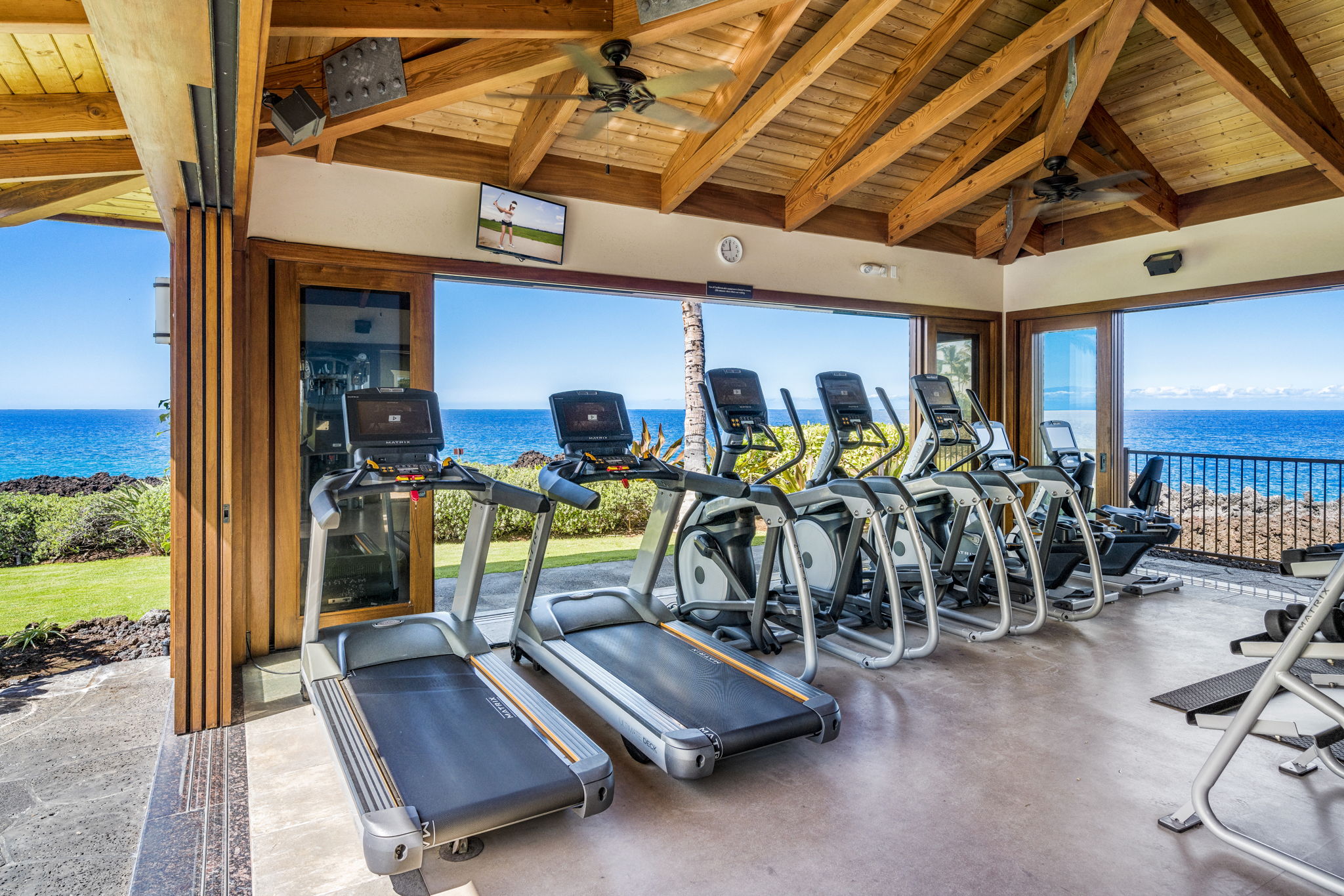 69-1033 Nawahine Place, Unit 22G Waikoloa, HI 96738 - Photo 22 of 30 a view of a room with gym equipment