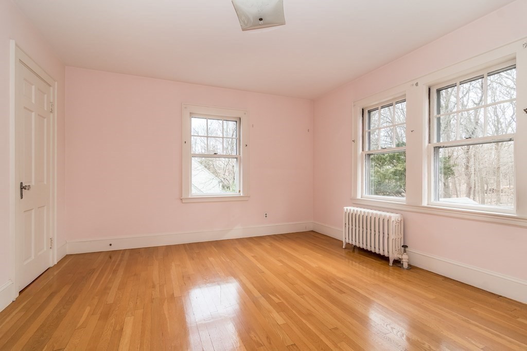 38 Oxford Road Westwood, MA 02090 - Photo 16 of 26 Gallery Image 16