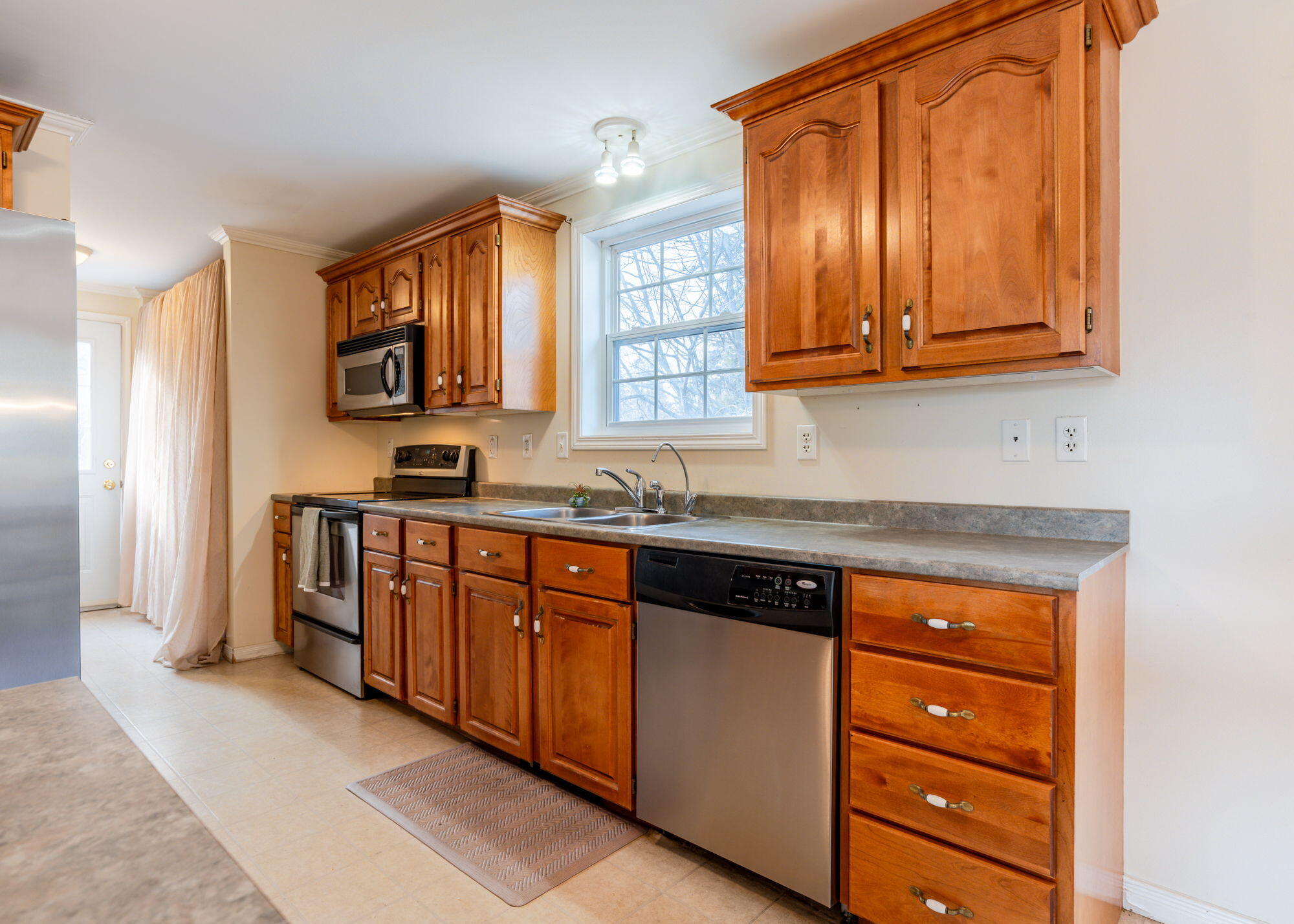 79 Frost Street Portland, ME 04102 - Photo 9 of 35 79FrostSt-Portland-10