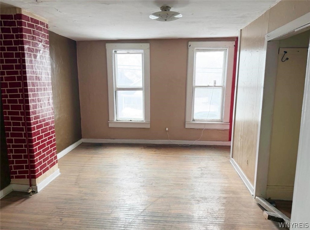 554 Perry Street Buffalo, NY 14210 - Photo 7 of 17