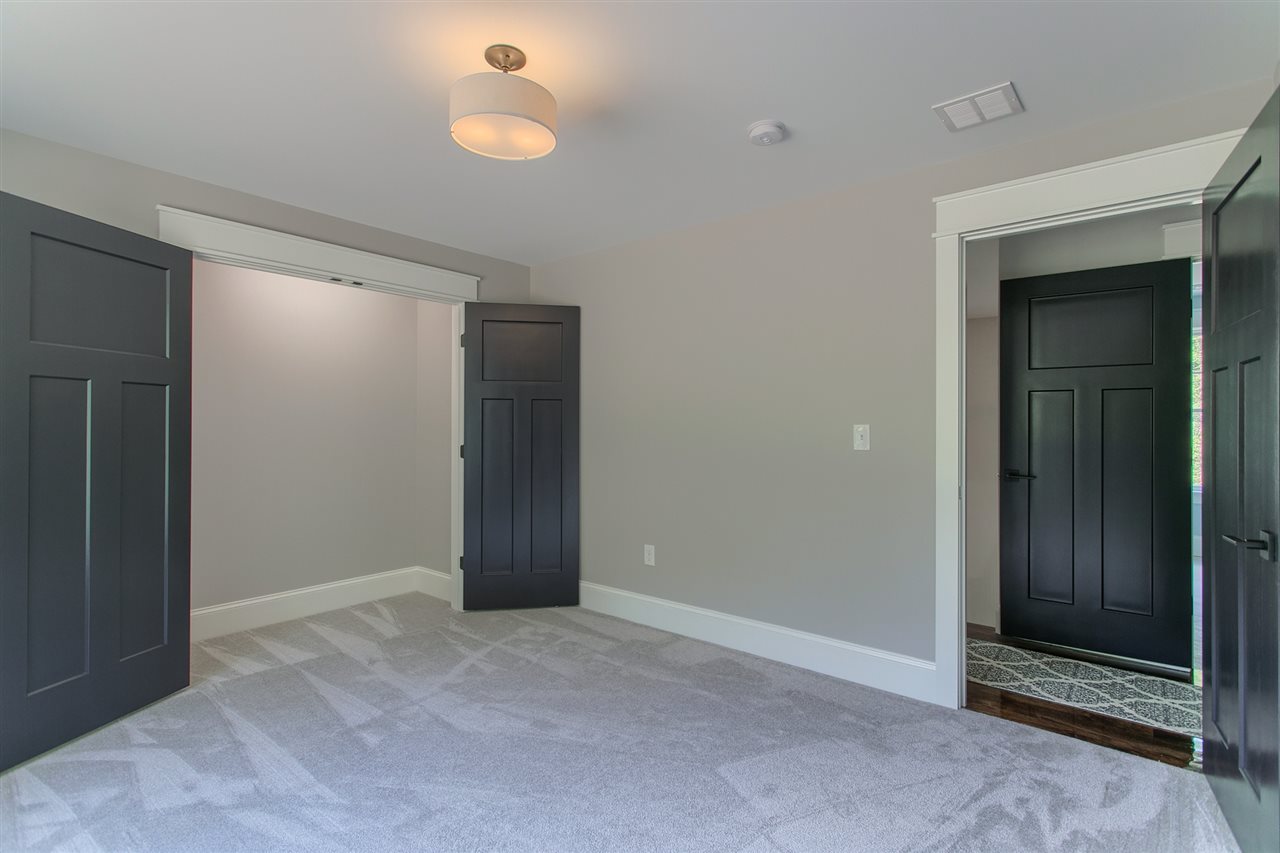 41 Horseshoe Road Windham, NH 03087 - Photo 29 of 38