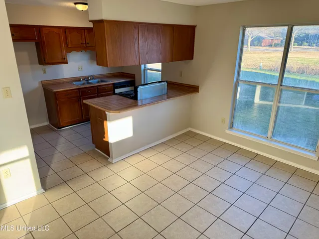 $1,395 | 6050 Somerset Drive, Horn Lake, MS 38637