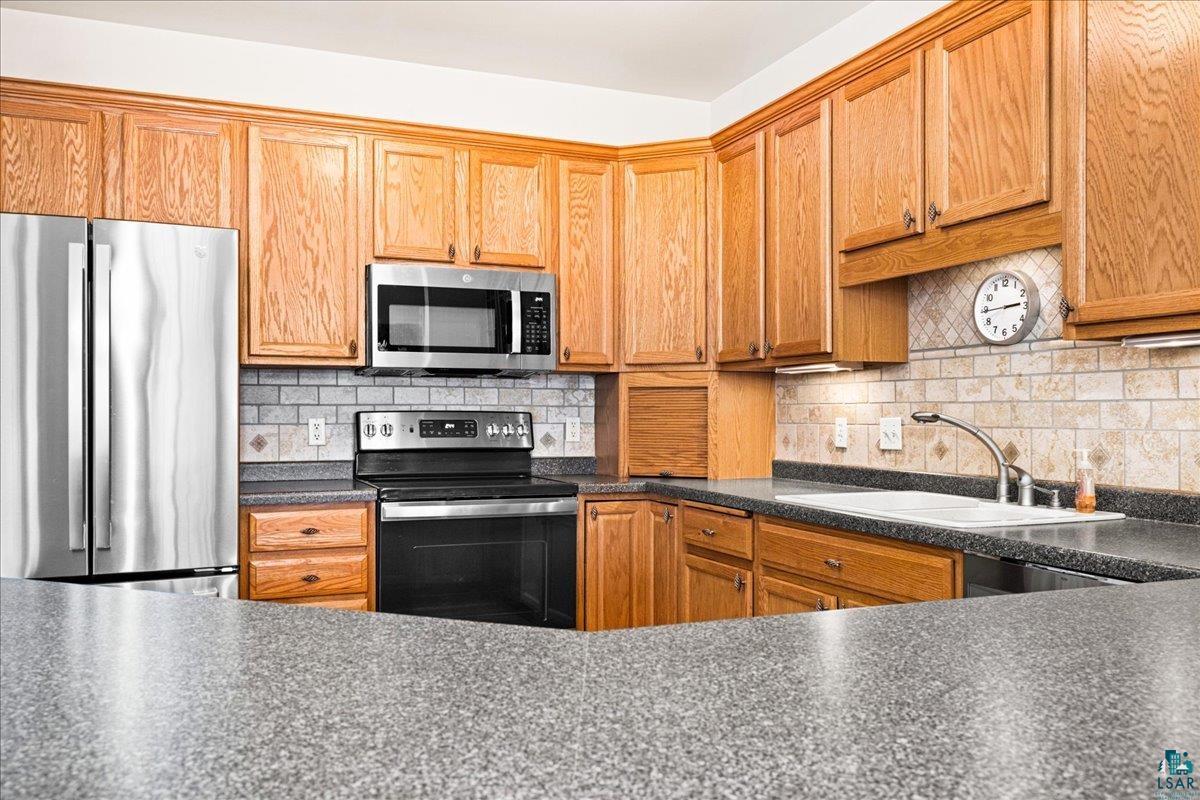 4042 Haines Road, Unit 101 Duluth, MN 55811 - Photo 8 of 30 Gallery Image 8