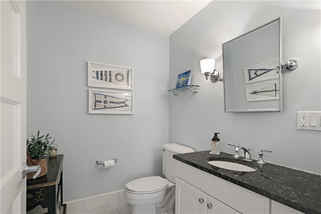 423 Hope Street, Unit D Bristol, RI 02809 - Photo 32 of 49