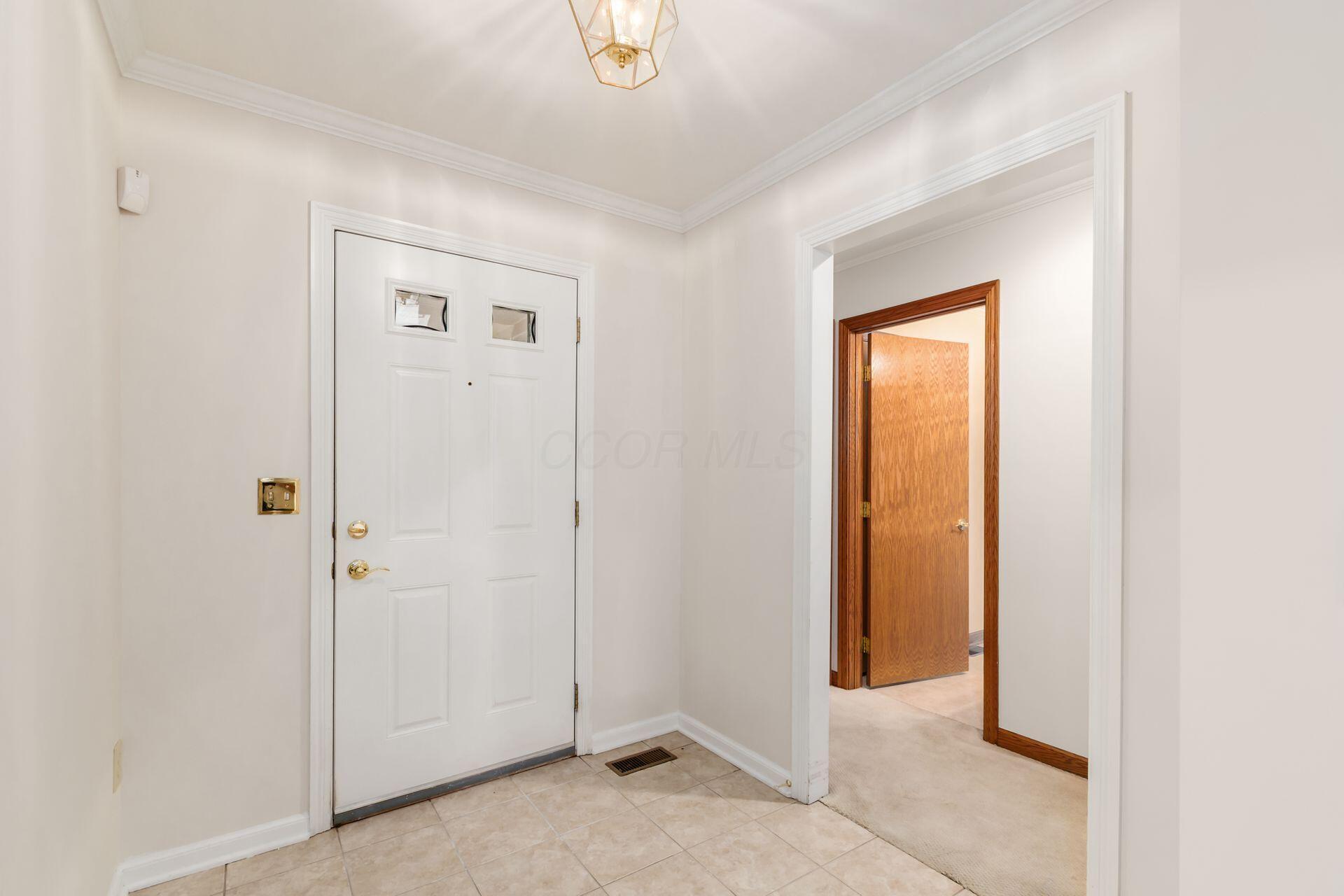 5717 Newgate Road Dublin, OH 43017 - Photo 18 of 33 021_te Rd Dublin OH 43017 USA
