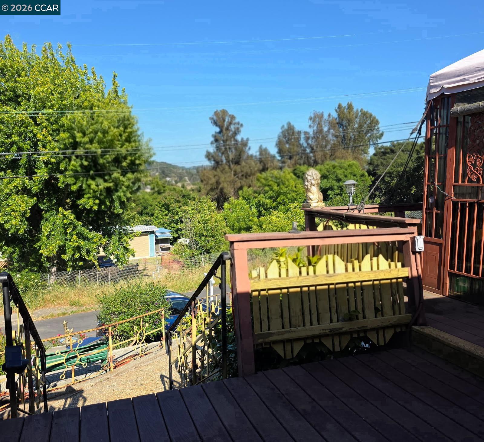 694 Renfrew Road El Sobrante, CA 94803 - Photo 22 of 26