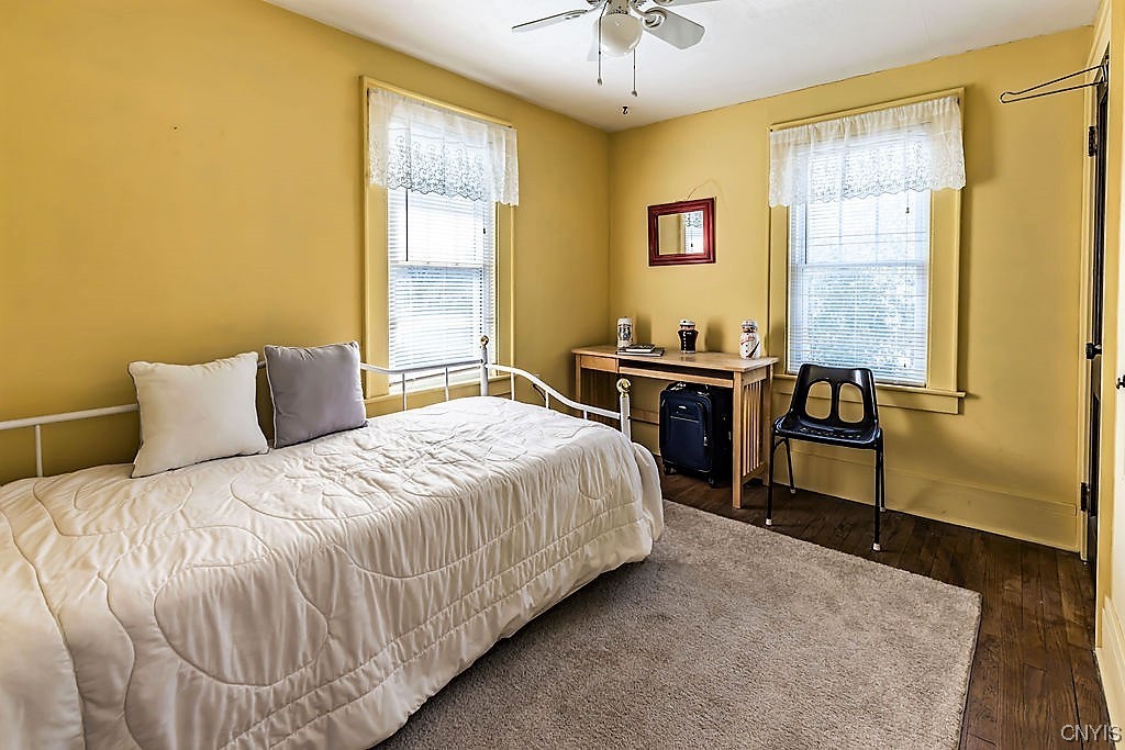 202 Cornwall Drive DeWitt, NY 13214 - Photo 22 of 27 This is the second of the three bedrooms