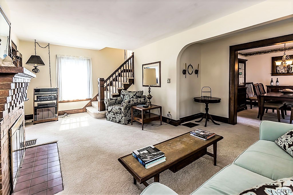 202 Cornwall Drive DeWitt, NY 13214 - Photo 5 of 27 Natural wood trim,