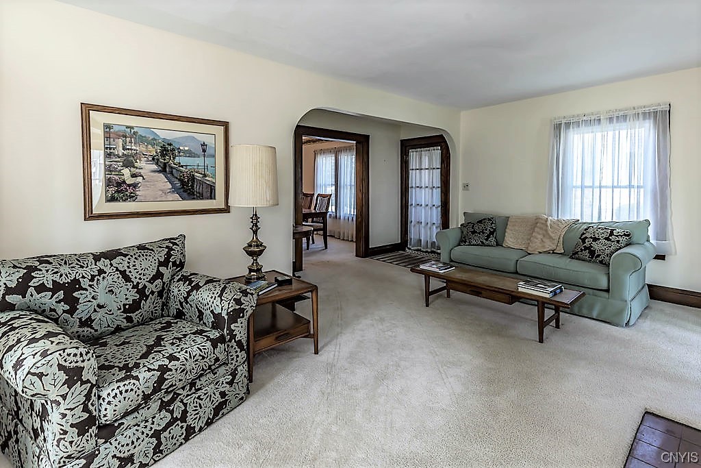 202 Cornwall Drive DeWitt, NY 13214 - Photo 7 of 27 and entryway with closet