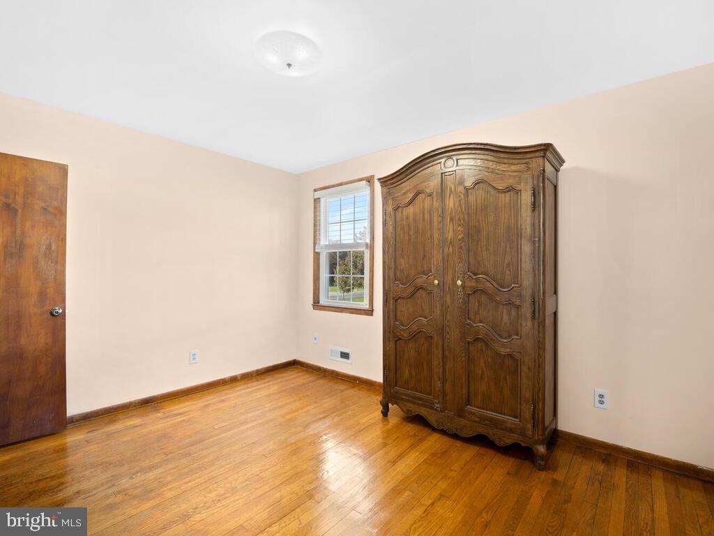 3305 North Rolling Road Baltimore, MD 21244 - Photo 22 of 42 Bedroom 2