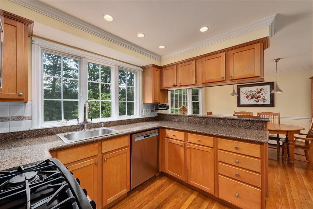 76 Parsonage Lane Topsfield, MA 01983 - Photo 2 of 35