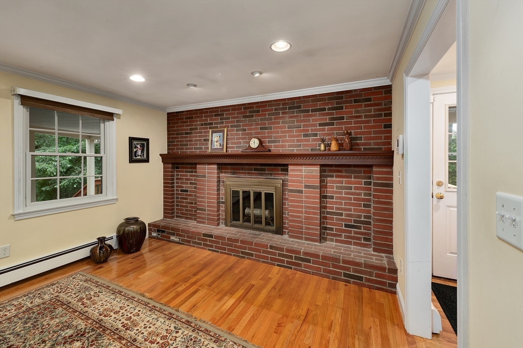 76 Parsonage Lane Topsfield, MA 01983 - Photo 8 of 35