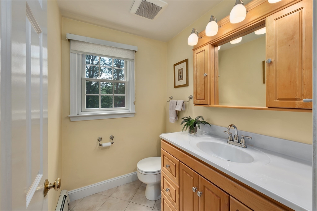 76 Parsonage Lane Topsfield, MA 01983 - Photo 10 of 35