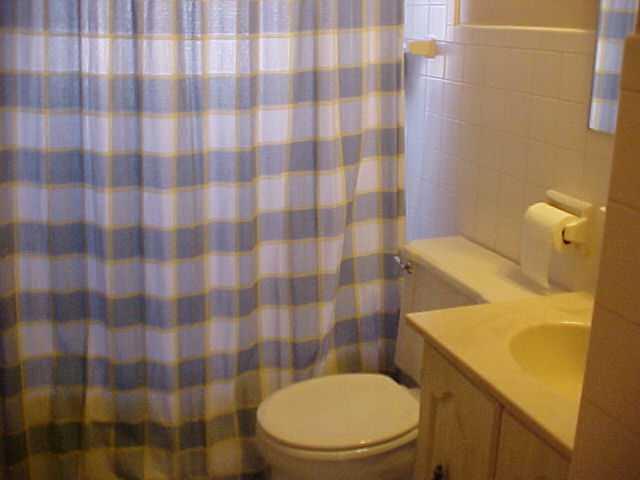 140 Maxwell Road Indianapolis, IN 46217 - Photo 11 of 12 Gallery Image 11