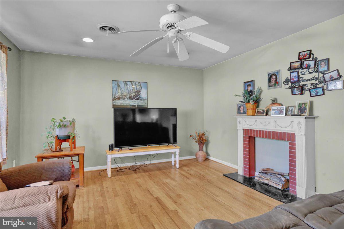 10 Craig Drive Reading, PA 19606 - Photo 5 of 28