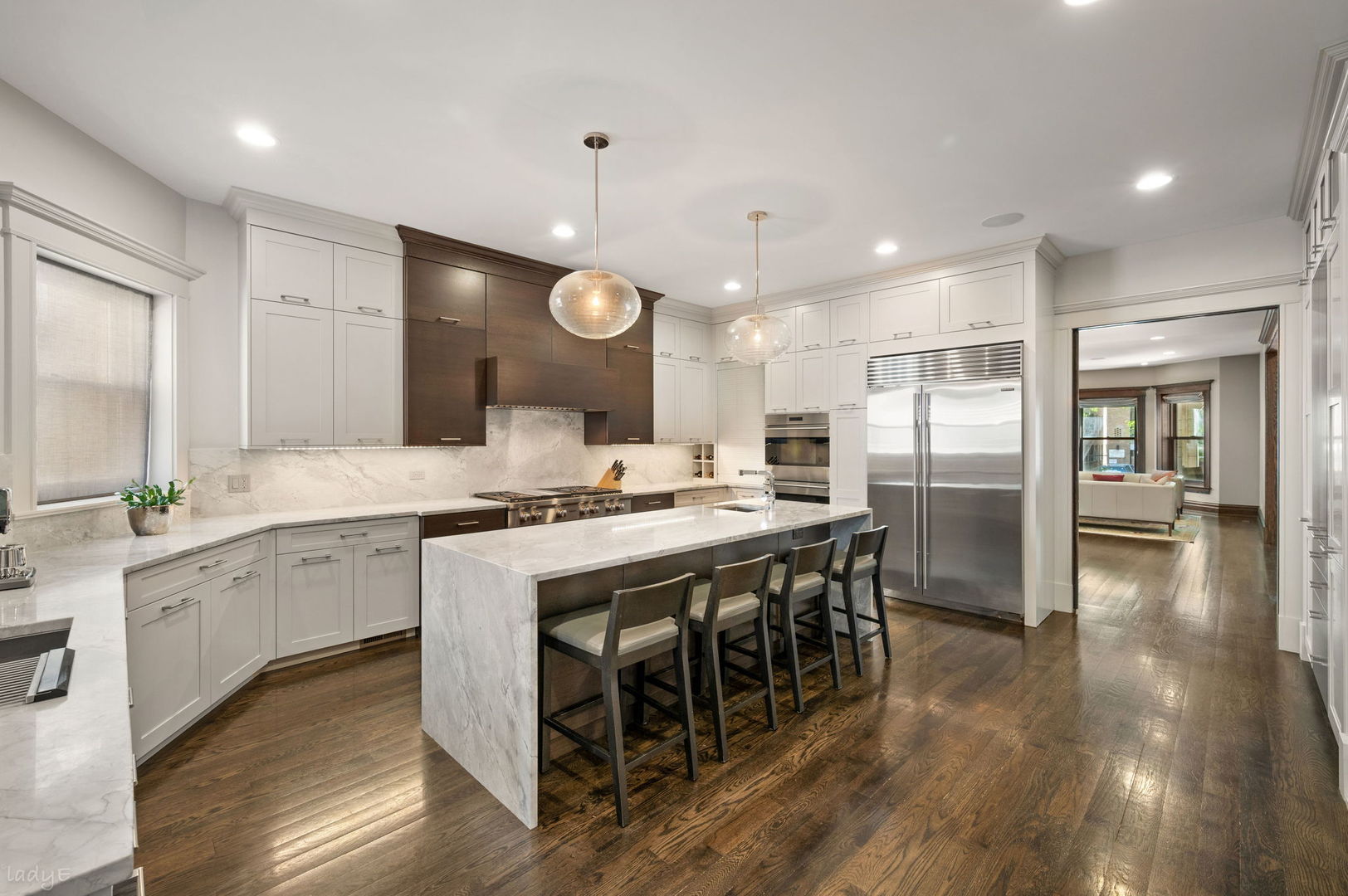 652 West Sheridan Road Chicago, IL 60613 - Photo 16 of 60