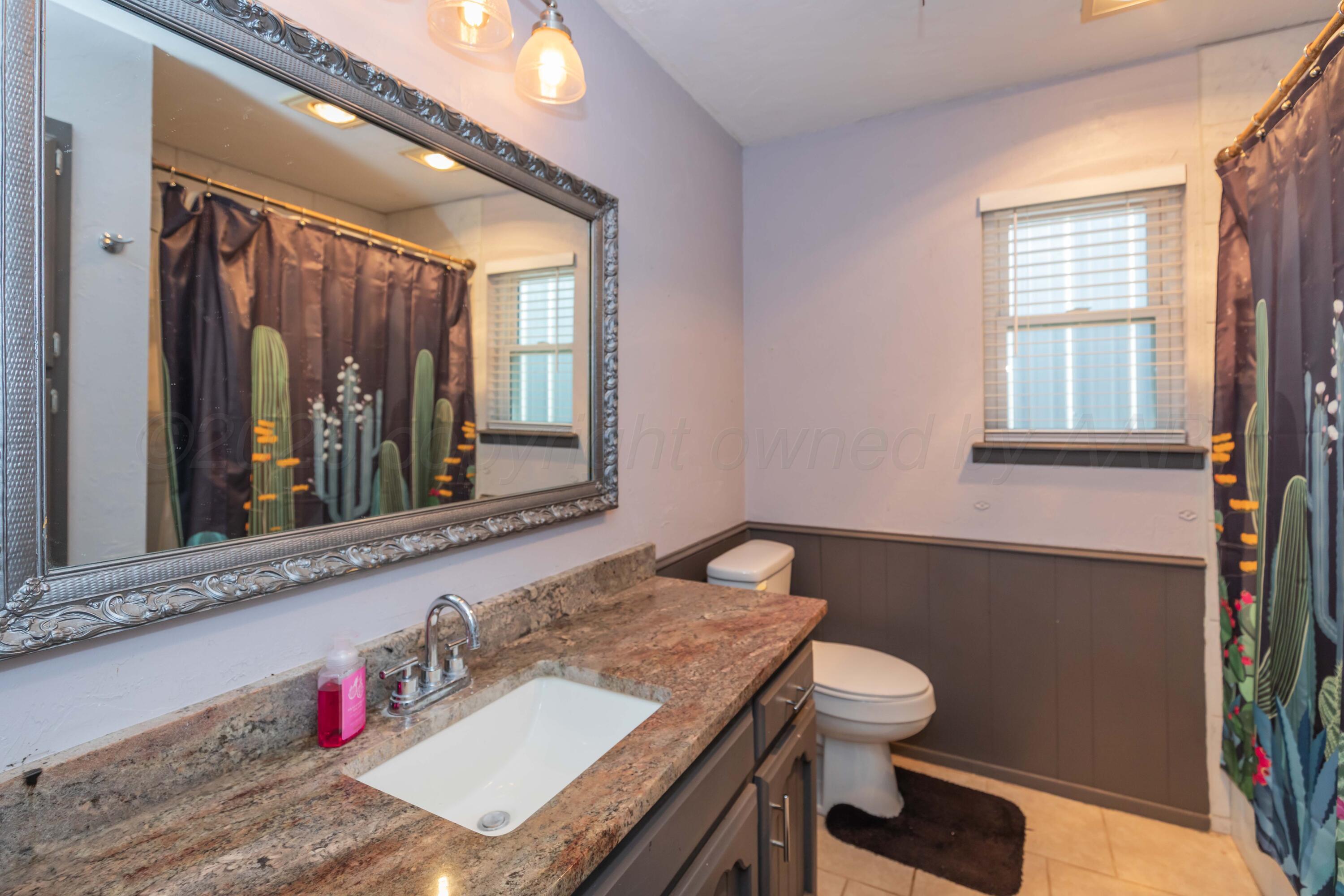 7707 Monterey Drive Amarillo, TX 79110 - Photo 29 of 72 BATHROOM 2 VIEW 1
