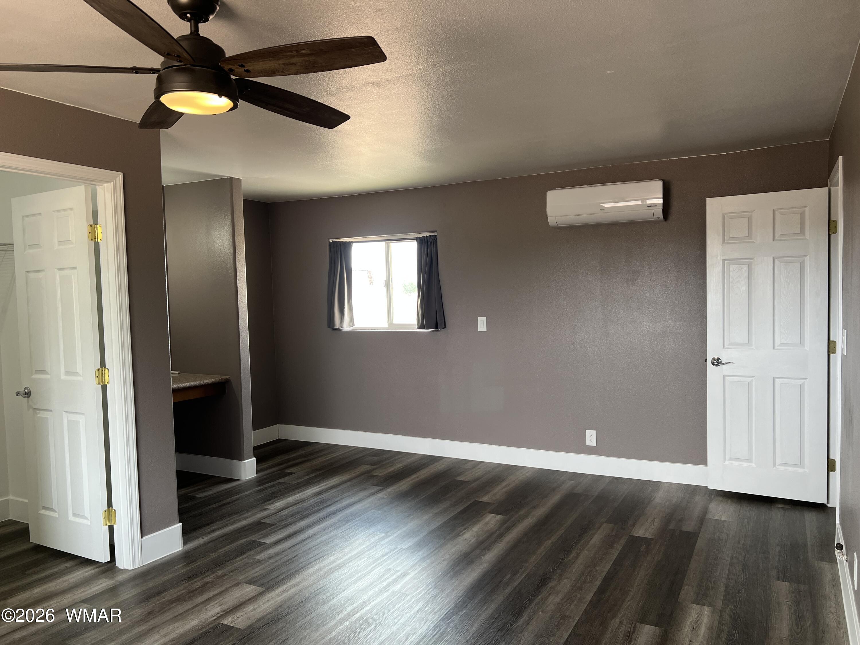 689 Old Woodruff Road Snowflake, AZ 85937 - Photo 22 of 40 Primary Bedroom