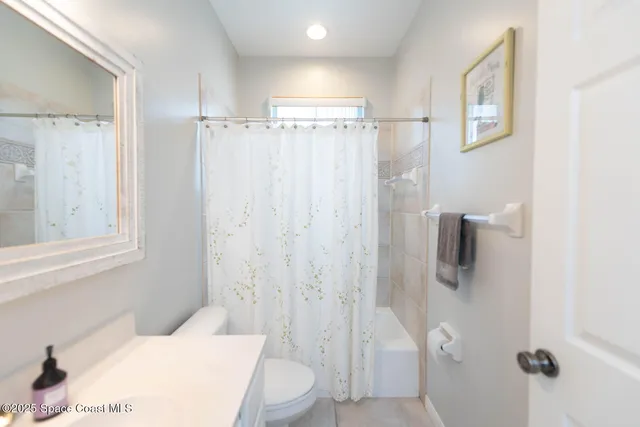 a close up of a shower