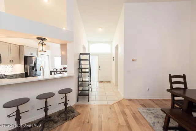 $2,900 | 585 Grant Avenue, Satellite Beach, FL 32937