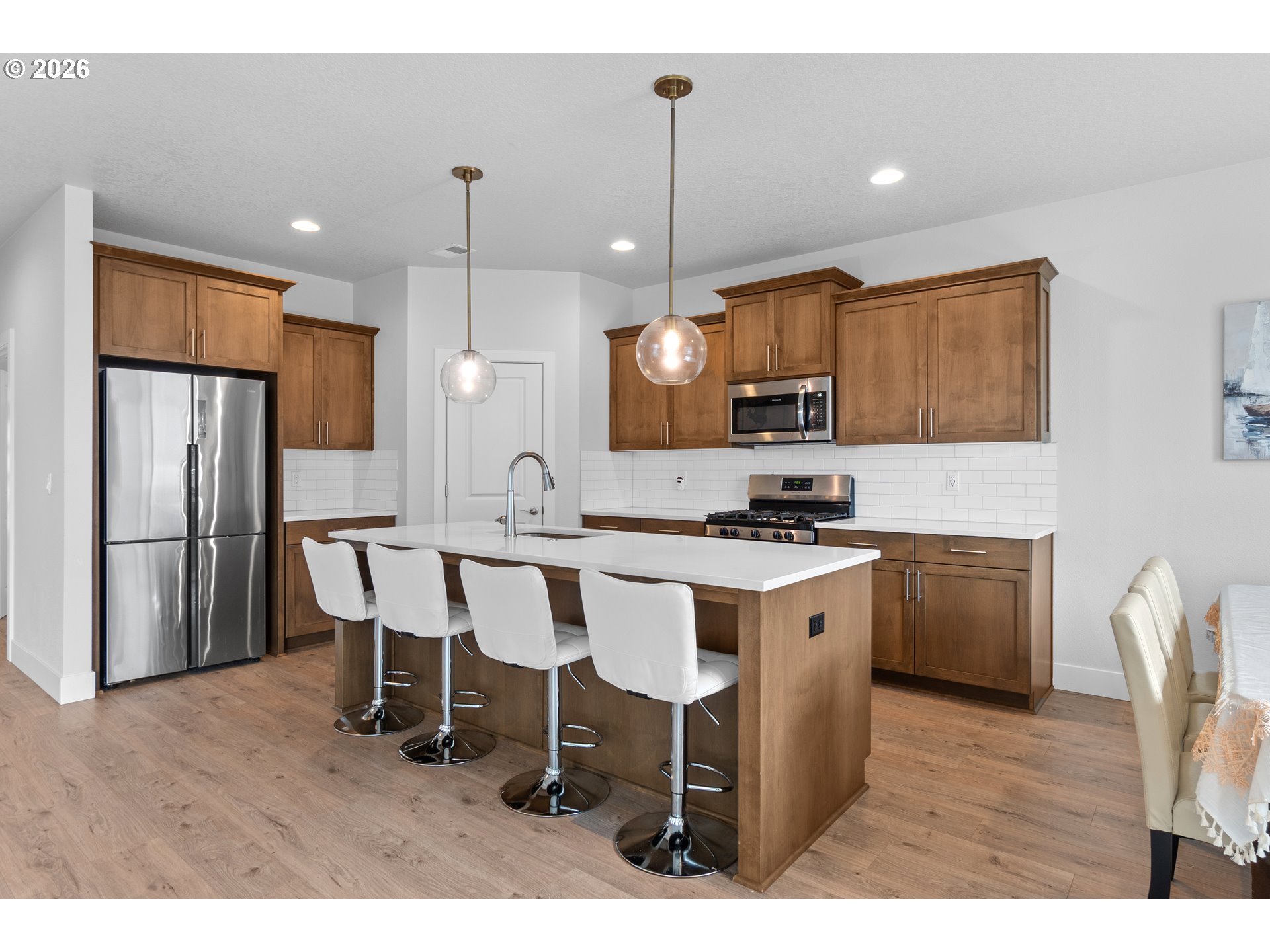 652 Southwest 49th Street Gresham, OR 97080 - Photo 13 of 46 Kitchen