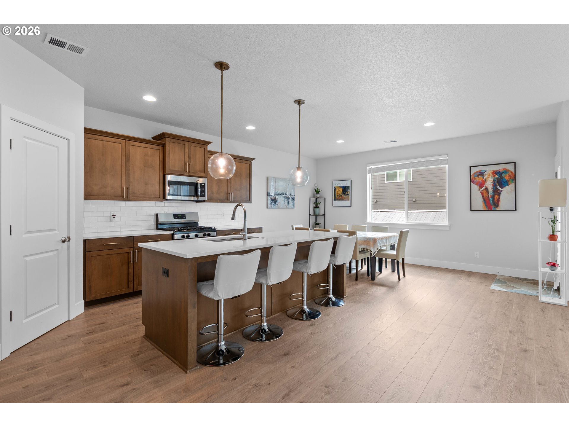 652 Southwest 49th Street Gresham, OR 97080 - Photo 15 of 46 Kitchen