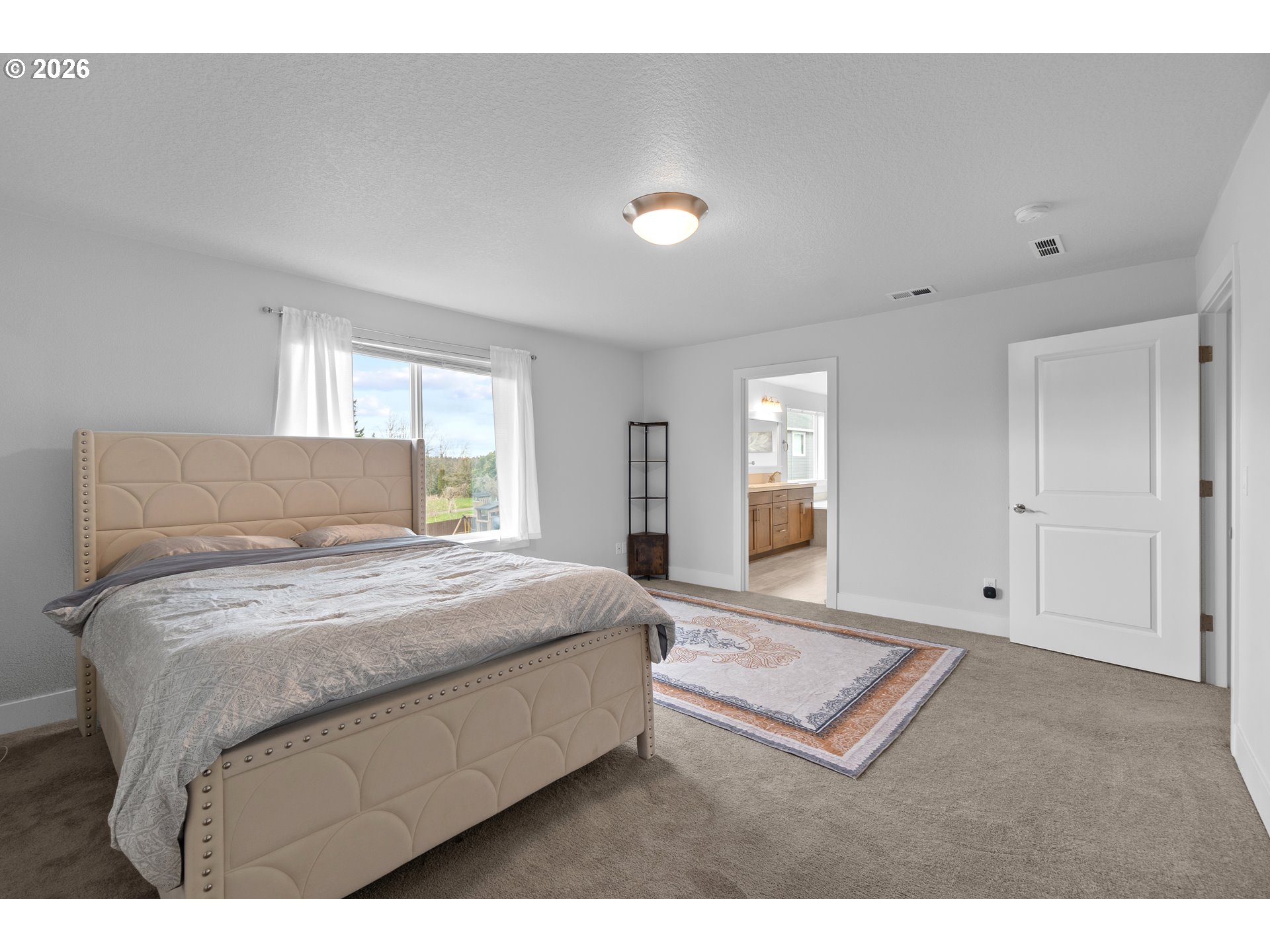 652 Southwest 49th Street Gresham, OR 97080 - Photo 31 of 46 Bedroom, Primary