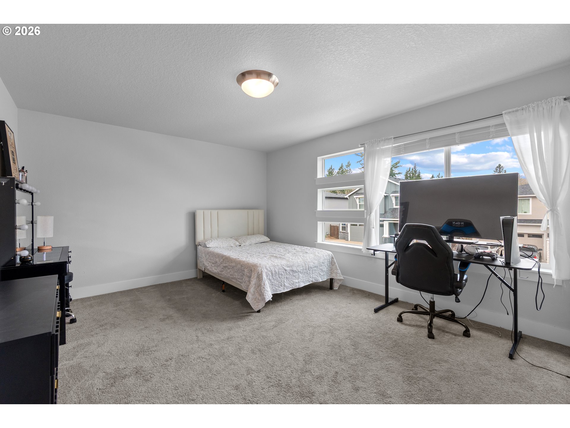 652 Southwest 49th Street Gresham, OR 97080 - Photo 34 of 46 Bedroom