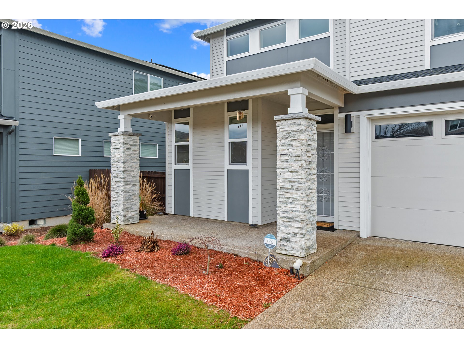 652 Southwest 49th Street Gresham, OR 97080 - Photo 4 of 46 Exterior