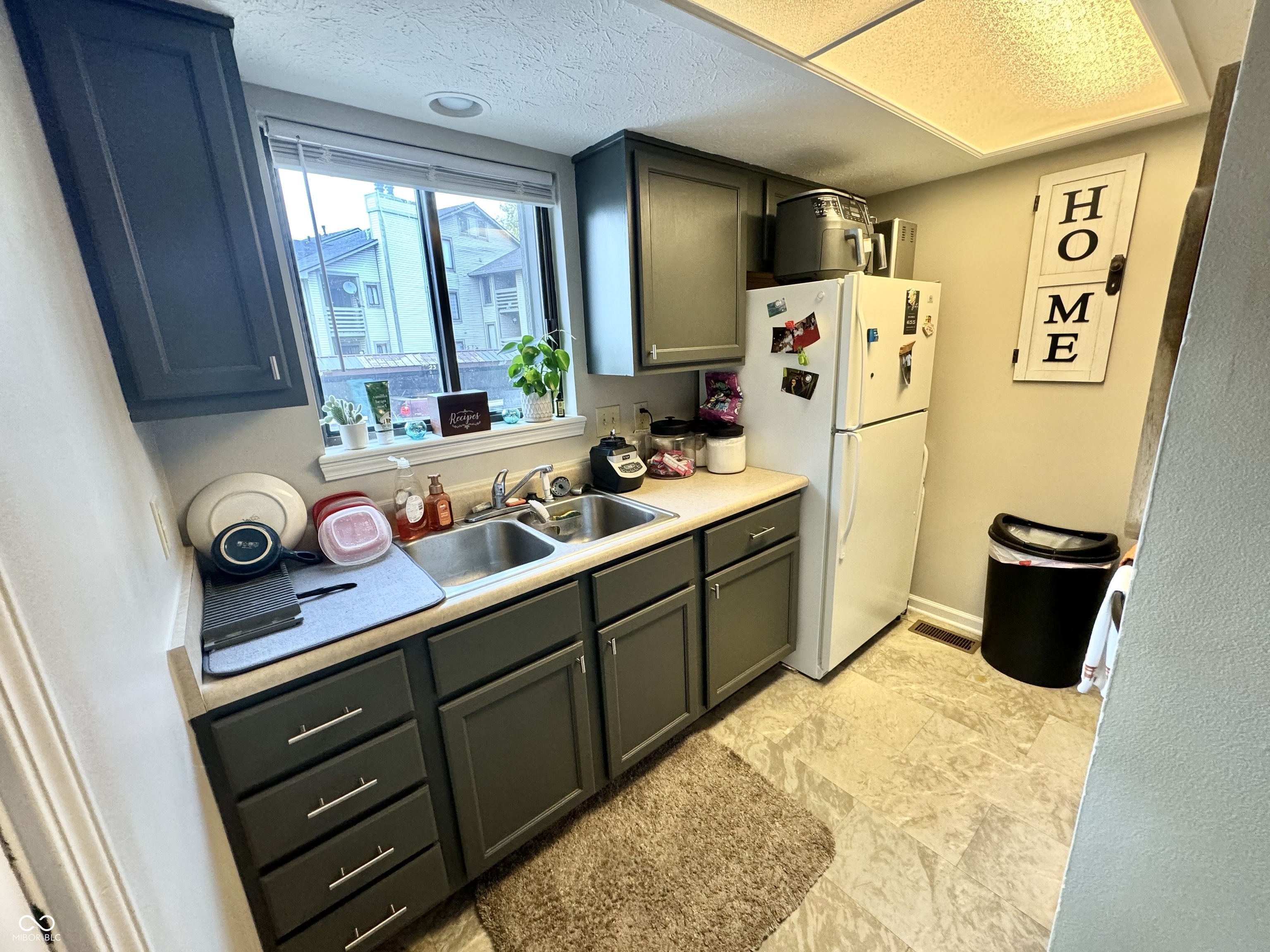 2889 Eagles Crest Circle Indianapolis, IN 46214 - Photo 12 of 15