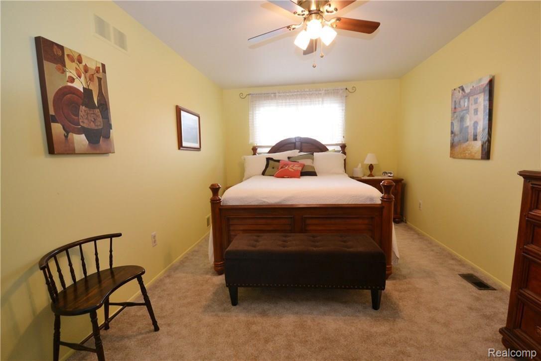 20306 Coachwood Road Riverview, MI 48193 - Photo 52 of 64 DSC_0284 (2).JPG