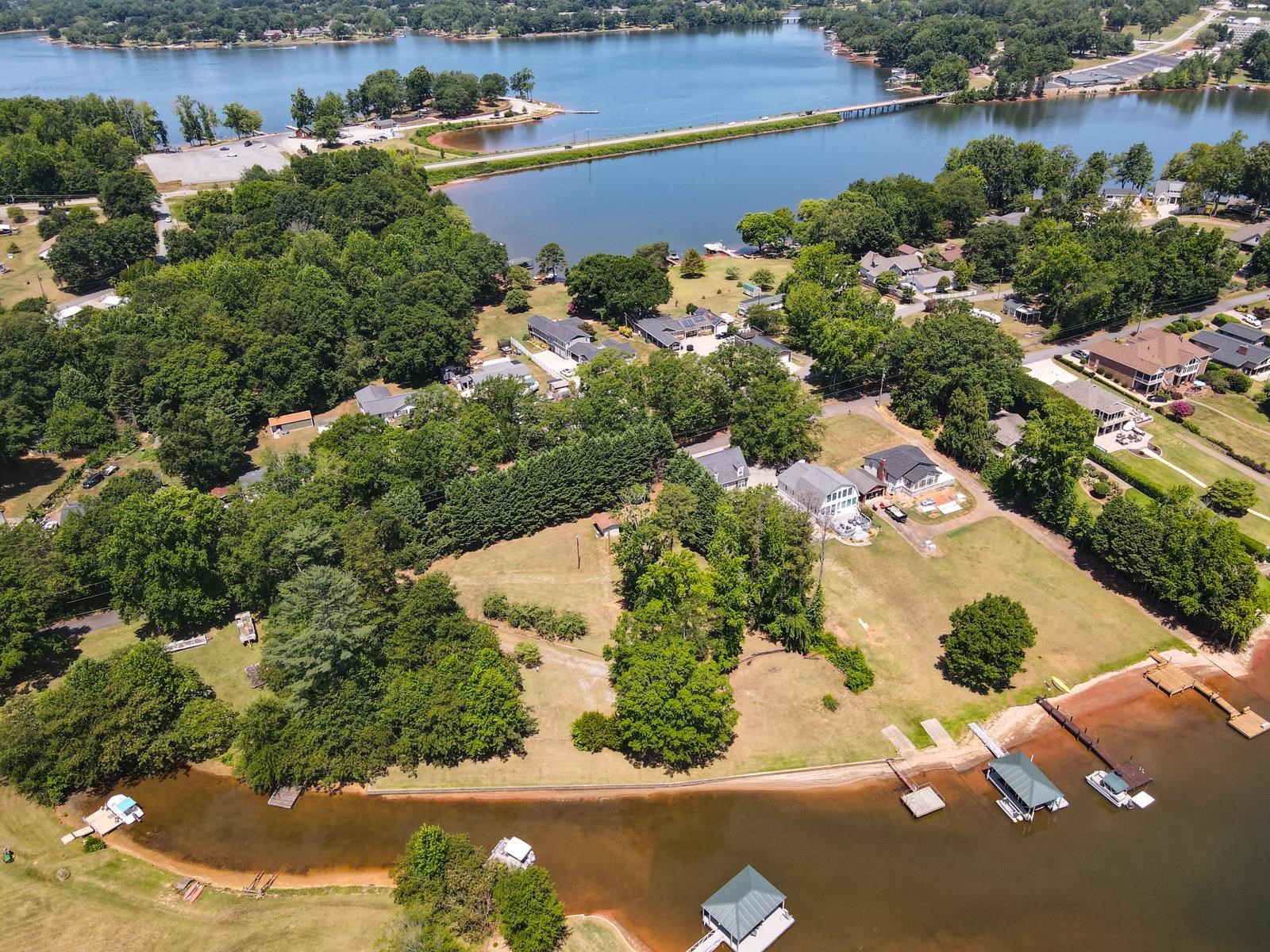 322-326 Crow Road Inman, SC 29349 - Photo 1 of 28