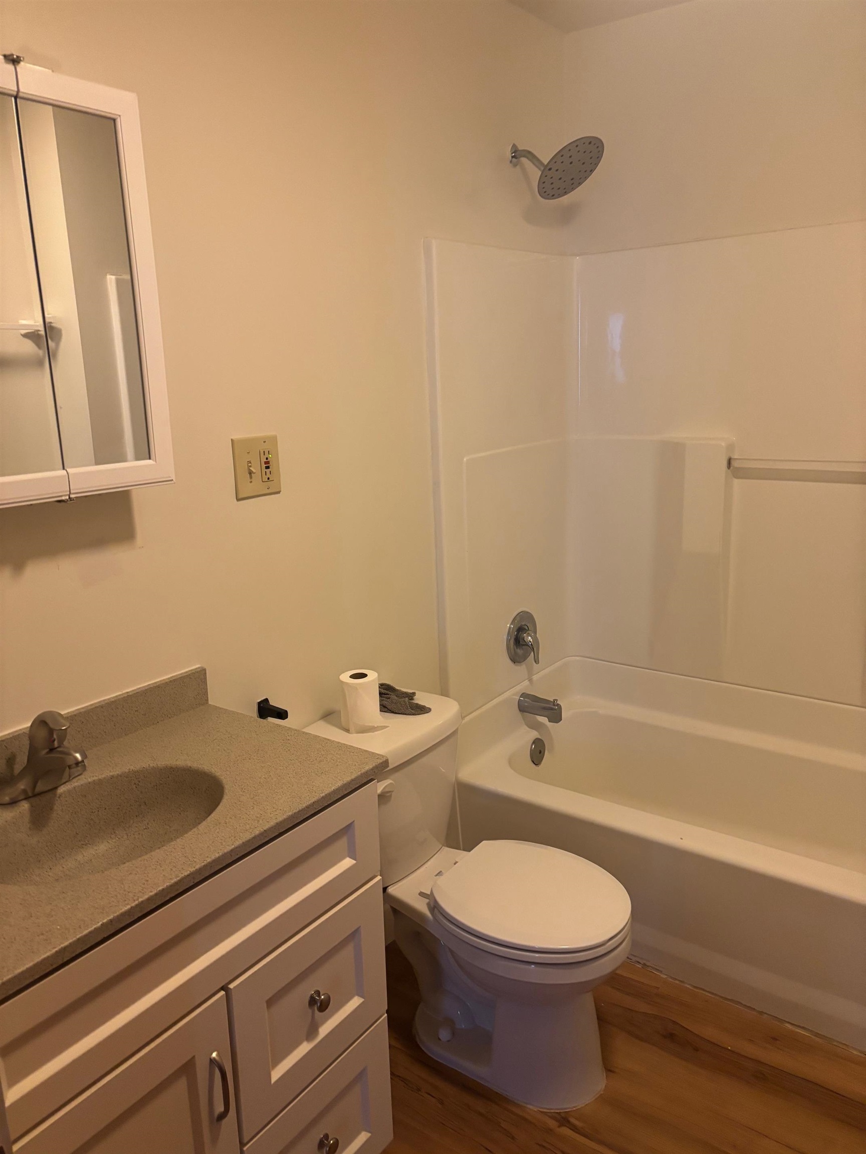 84 Bowers Street Nashua, NH 03060 - Photo 22 of 47