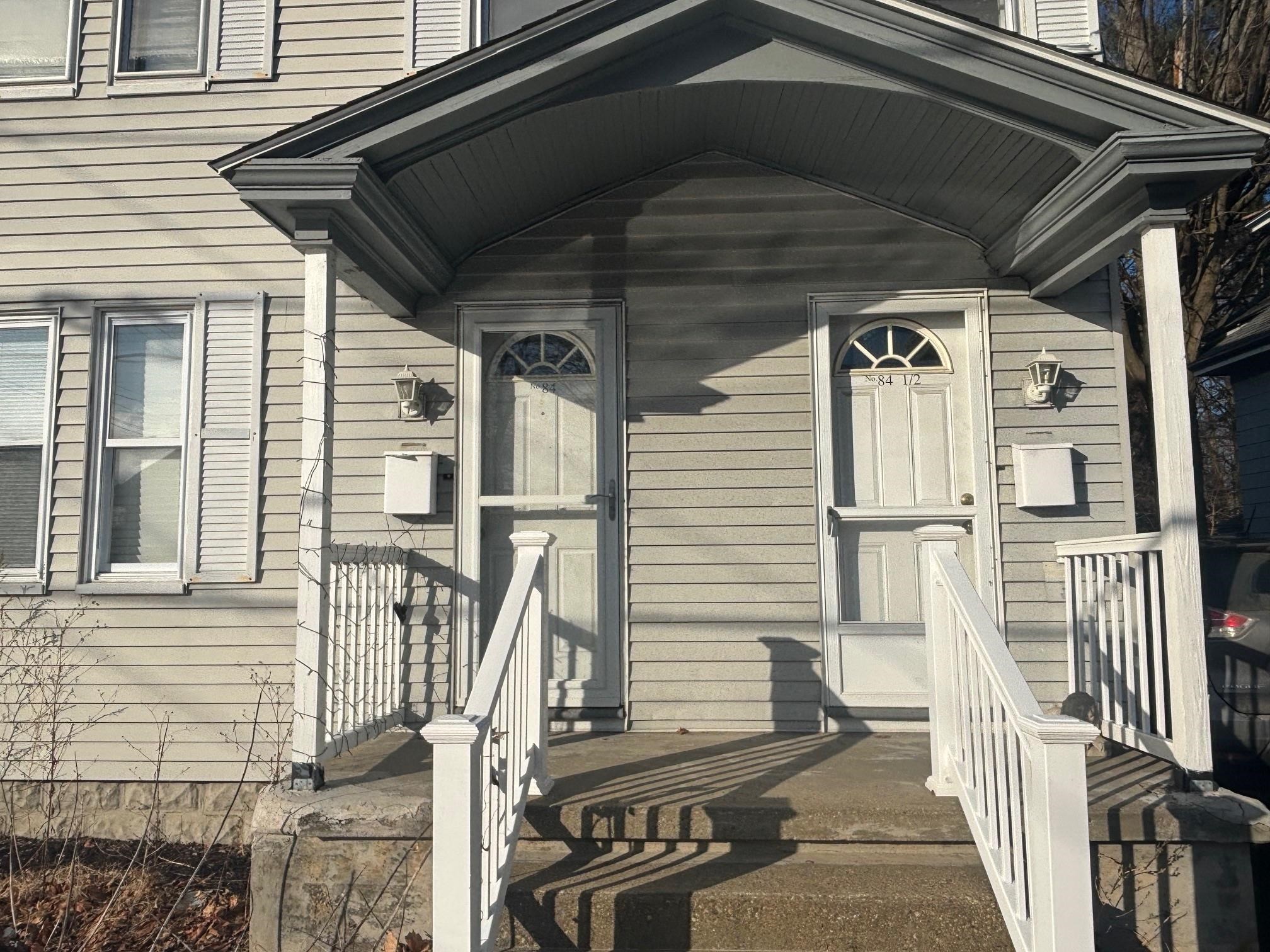 84 Bowers Street Nashua, NH 03060 - Photo 3 of 47