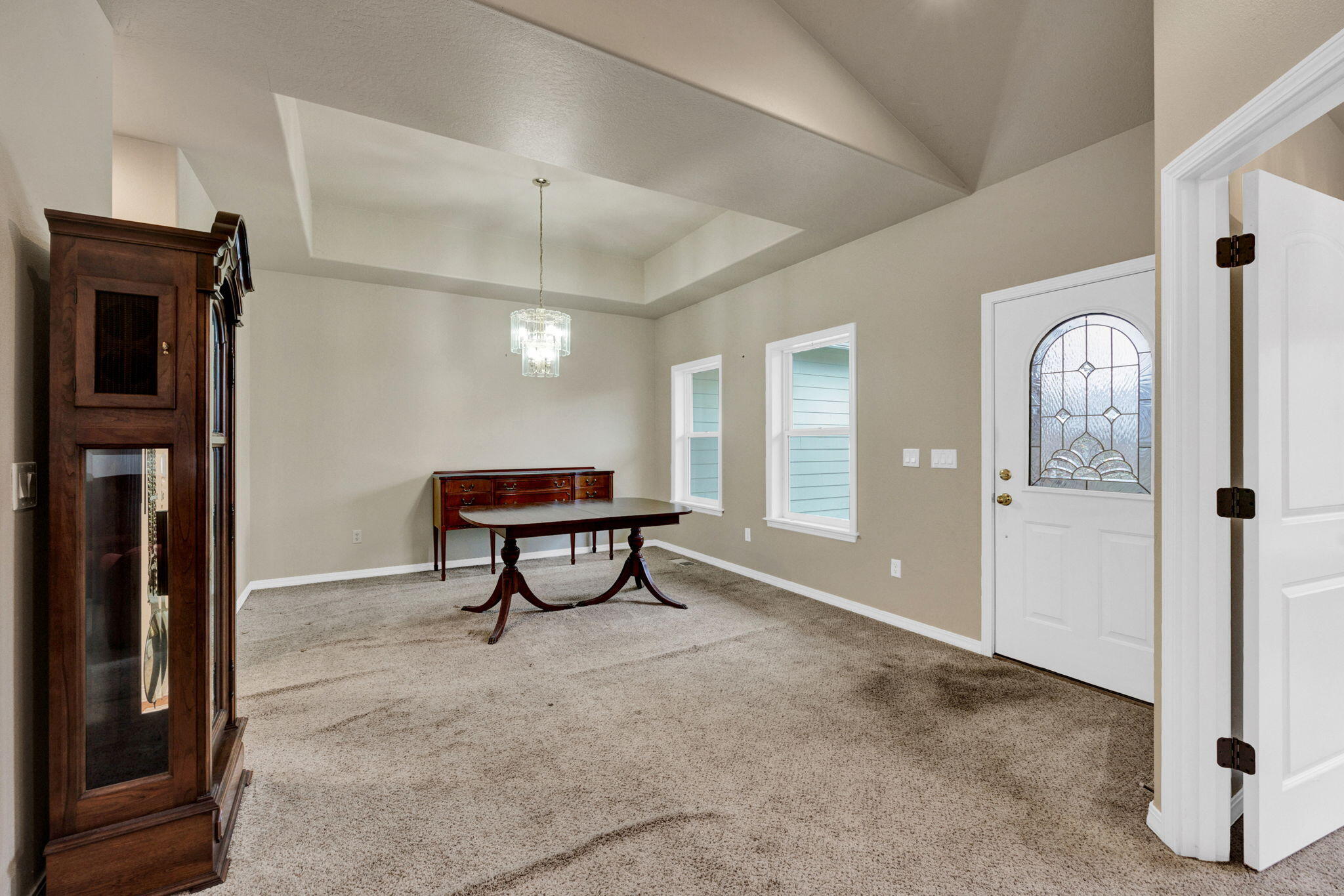 270 Rene Drive Shady Cove, OR 97539 - Photo 6 of 40 16-web-or-mls-RD (16)