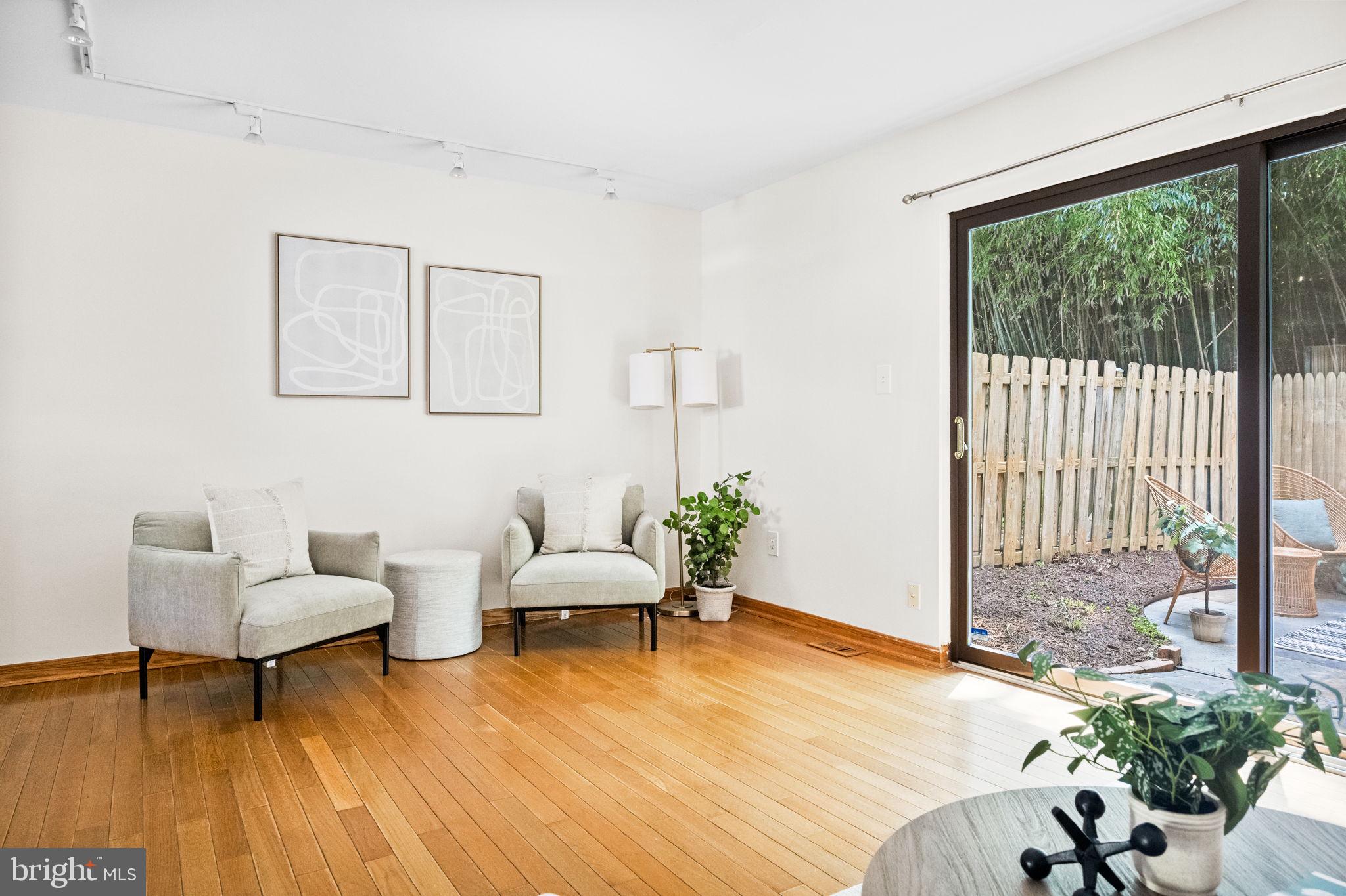 9219 Three Oaks Drive Silver Spring, MD 20901 - Photo 6 of 33