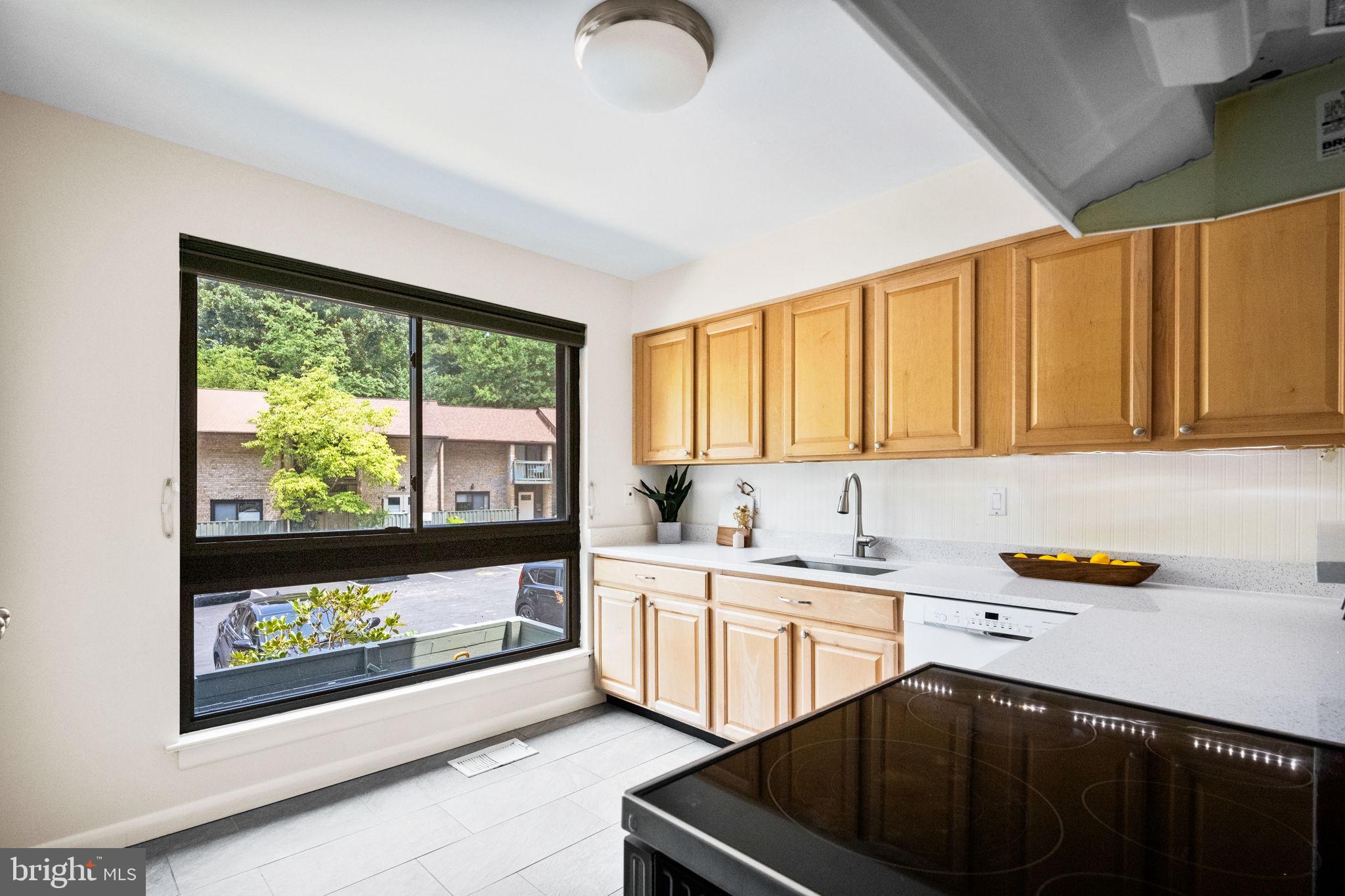 9219 Three Oaks Drive Silver Spring, MD 20901 - Photo 10 of 33