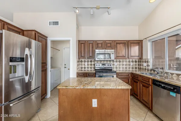 $499,900 | 830 West Cooley Drive, Gilbert, AZ 85233