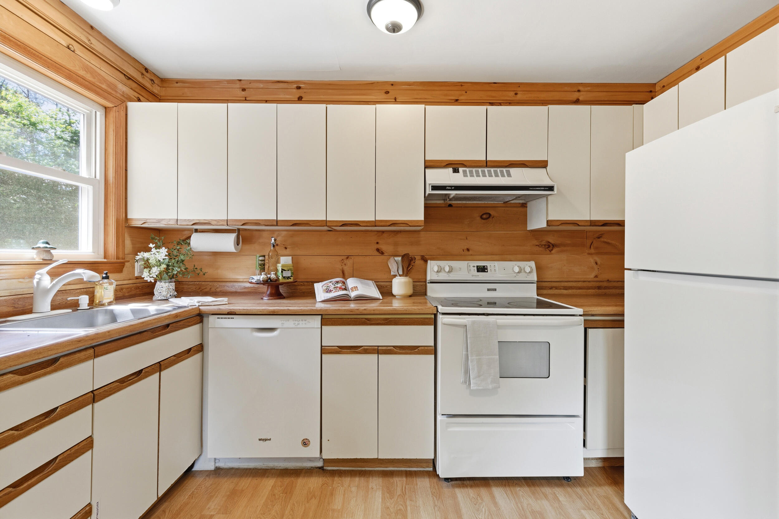 132 Austin Street Westbrook, ME 04092 - Photo 7 of 24 132 austin st, westbrook, me 04092, usa-