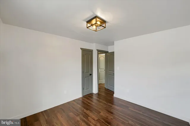 a view of a window in a room