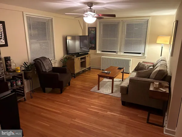 $1,725 | 15 South 6th Street, Perkasie, PA 18944