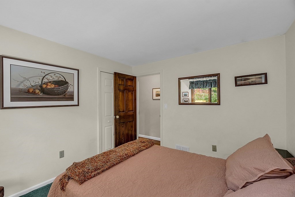 35 Berkeley Road Framingham, MA 01701 - Photo 17 of 41 Gallery Image 17