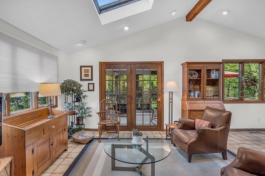 35 Berkeley Road Framingham, MA 01701 - Photo 8 of 41 Gallery Image 8