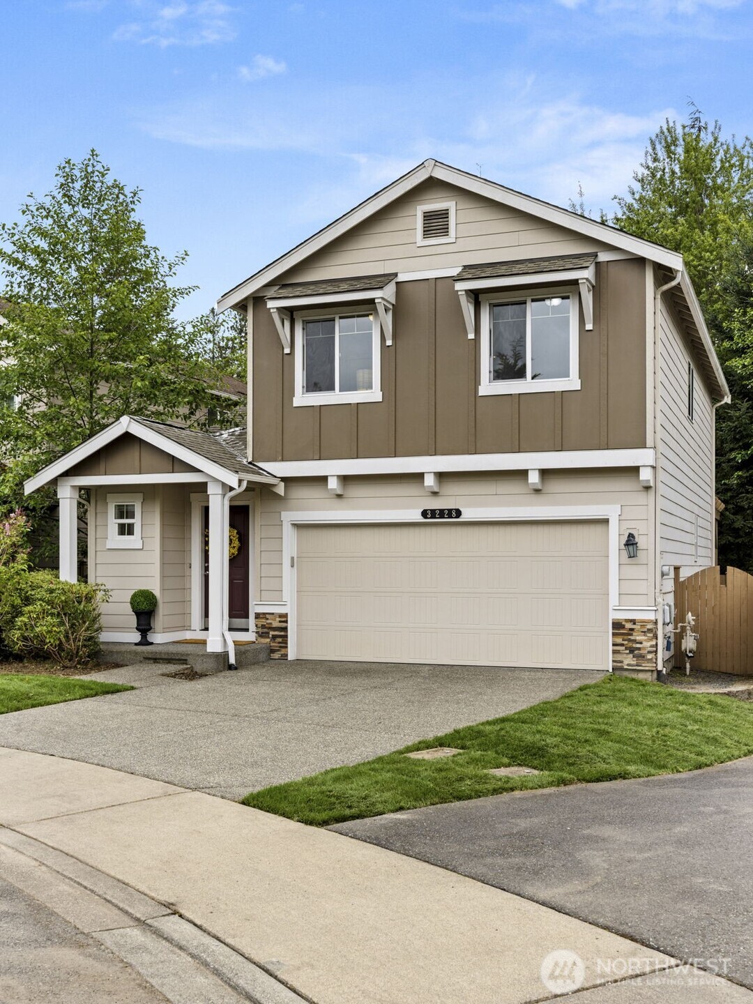 3228 177th Place Southeast Bothell, WA 98012 - Photo 2 of 40