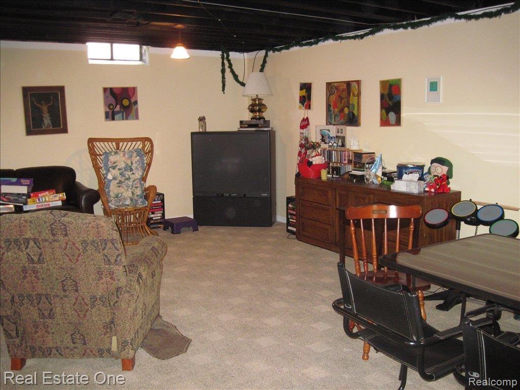 2041 Somerville Road Rochester, MI 48307 - Photo 12 of 20 Finished Basement
