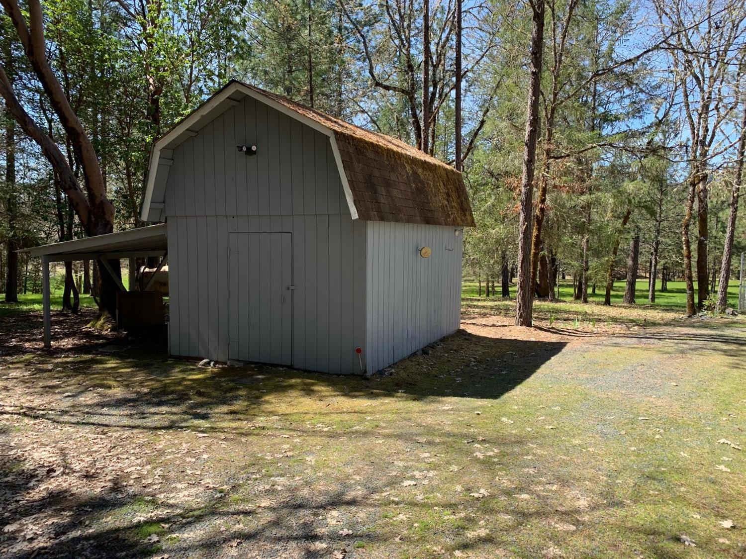 2085 Hugo Road Merlin, OR 97532 - Photo 27 of 29 Additional Photo