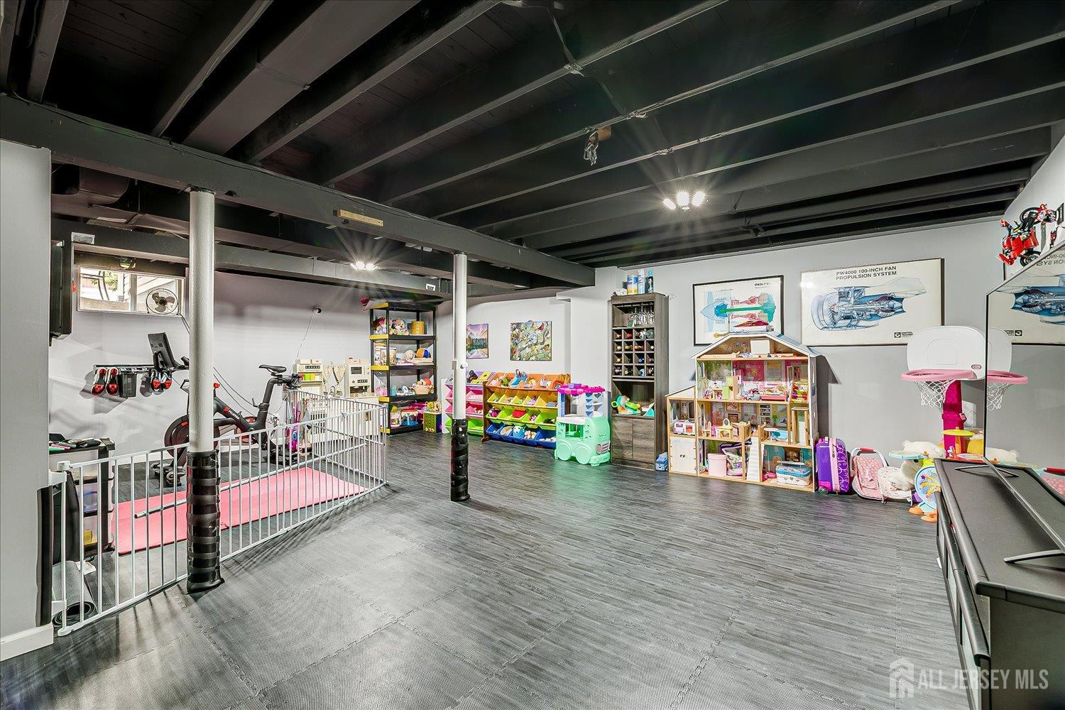 741 Brookside Road Rahway, NJ 07065 - Photo 21 of 37 Gallery Image 21