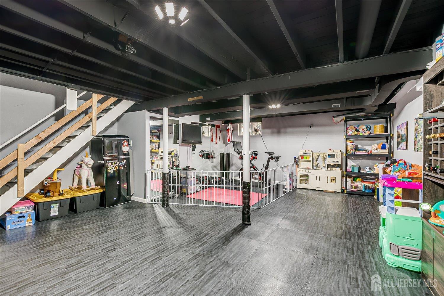 741 Brookside Road Rahway, NJ 07065 - Photo 23 of 37 Gallery Image 23