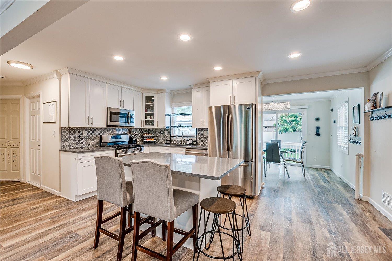 741 Brookside Road Rahway, NJ 07065 - Photo 6 of 37 Gallery Image 6